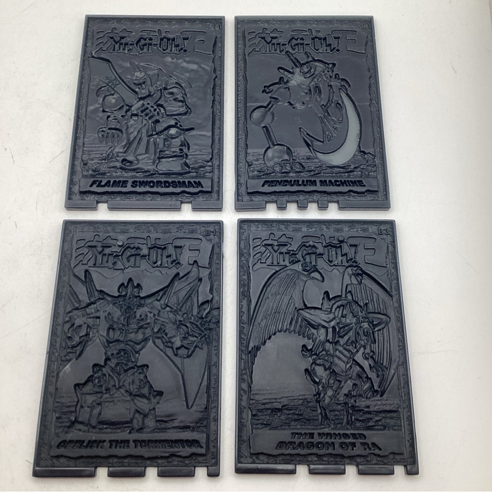 Lot Of 4 YU-GI-OH ! BLACK PLASTIC 1996 TRADING CARD # 28 , 34 , 81 , 83
